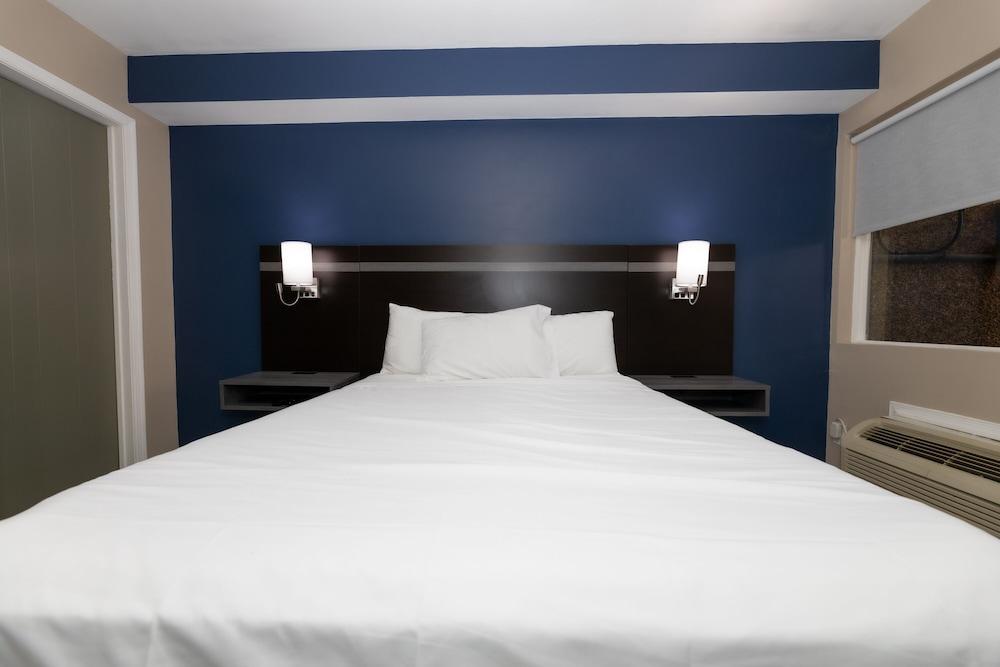 Seaside Sands Inn photo 30