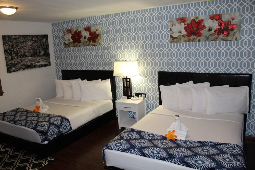 Arrowhead Motel photo 2