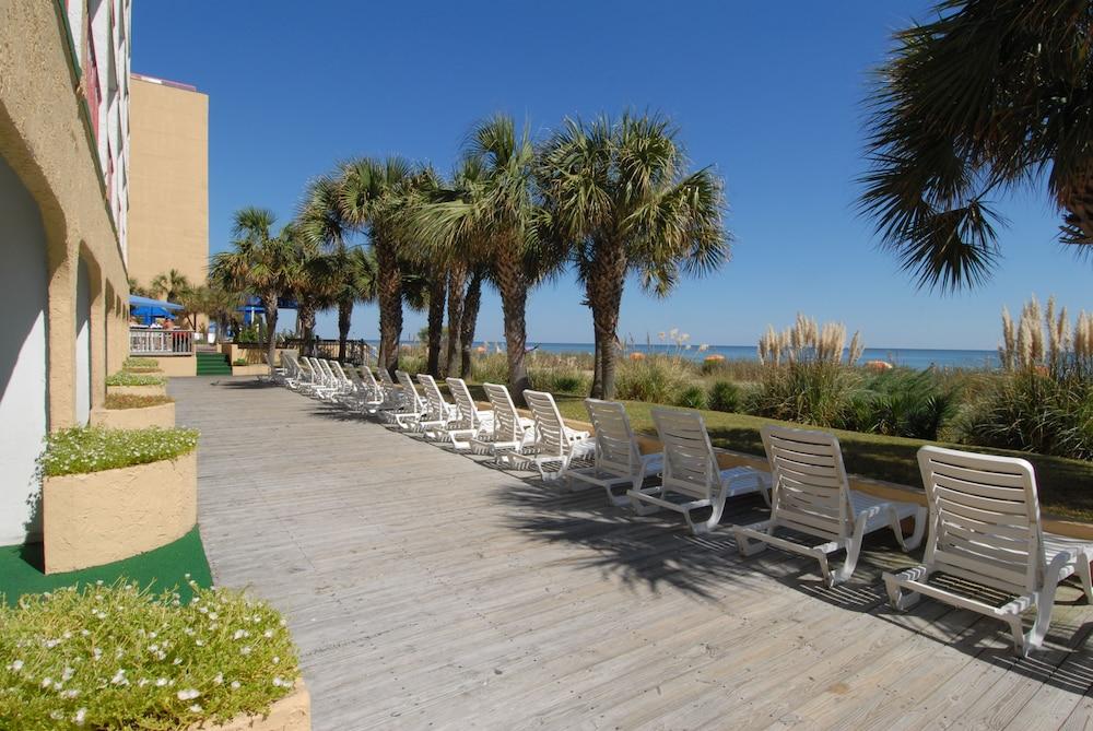 Sea Mist Oceanfront Resort photo 12