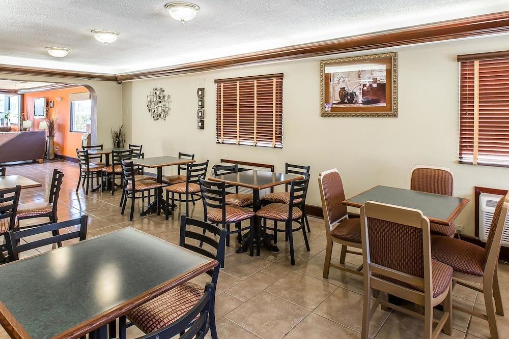 Quality Inn & Suites Macon North photo 25