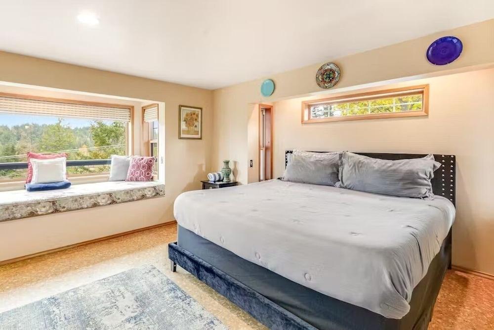 Deer Harbor Cottages photo 59