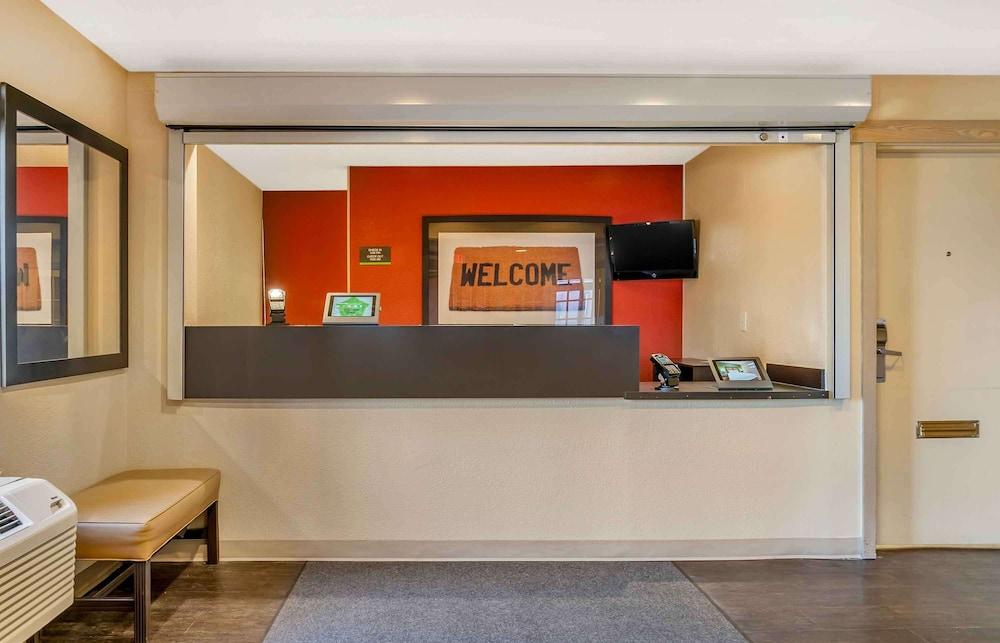 Extended Stay America Select Suites Detroit Ann Arbor Univ S photo 2