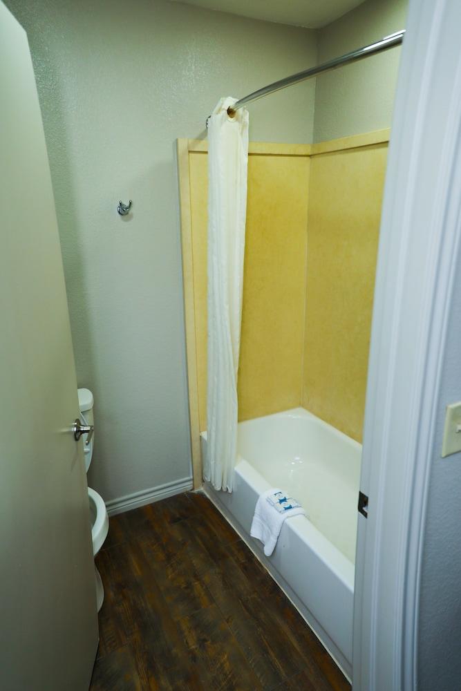 Texan Inn photo 15