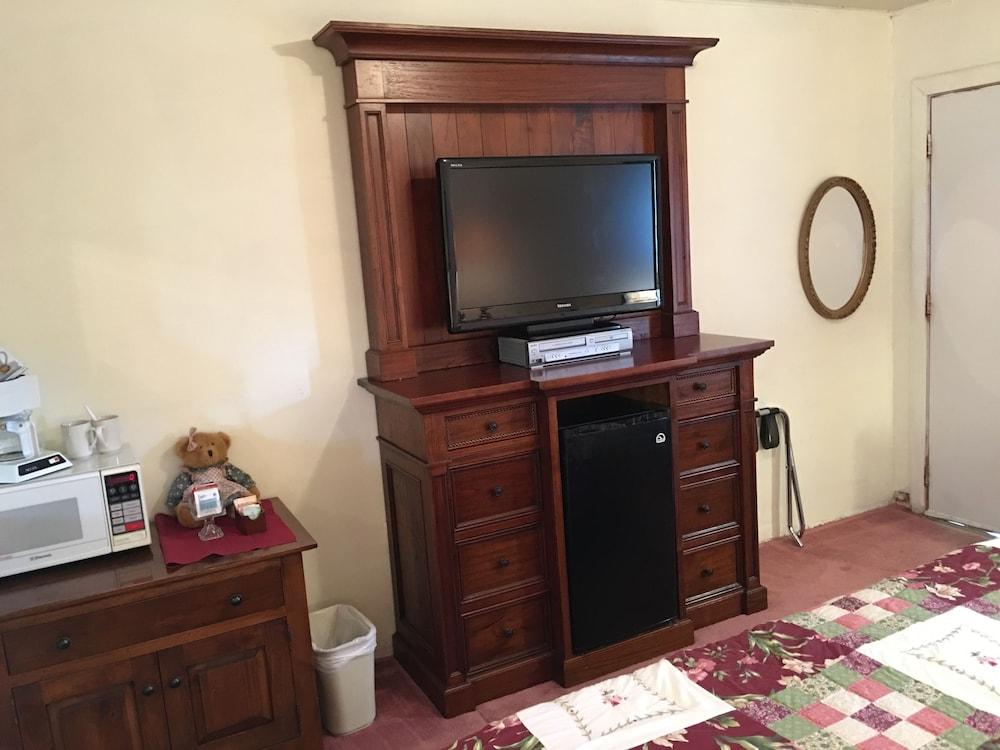 Black Bear Inn photo 78