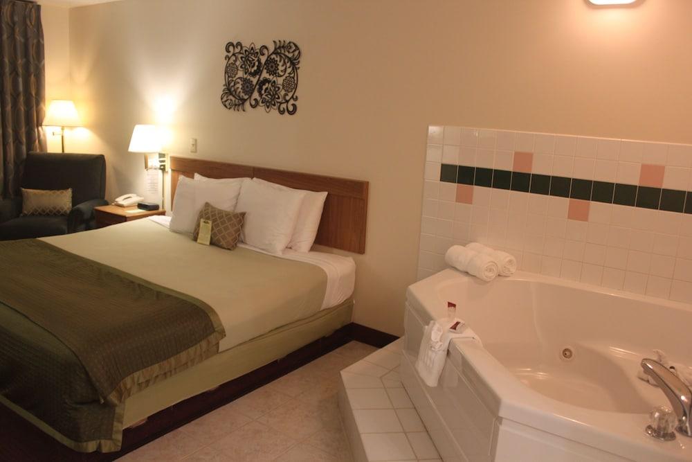 Ozark Valley Inn photo 34
