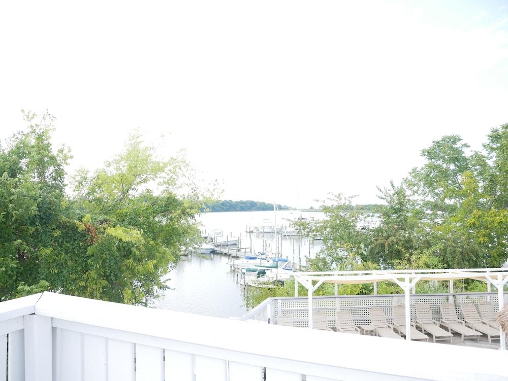 The Lodge at Great Oak Landing photo 43