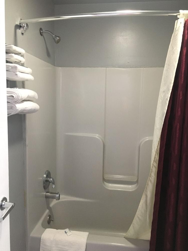 Haven Inn and Suites photo 42
