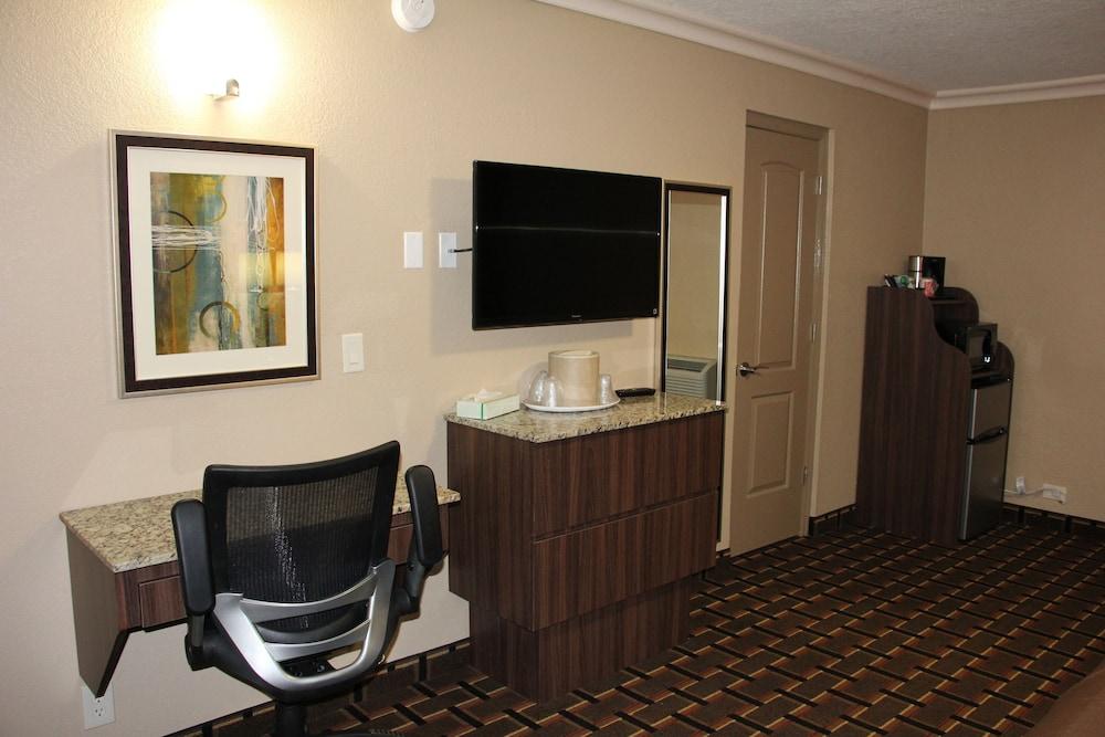 Budget Inn photo 15