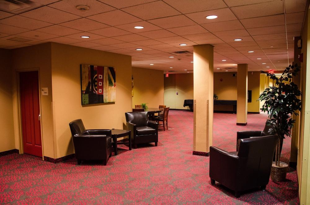 Holiday Inn Pewaukee - Milwaukee West by IHG photo 24