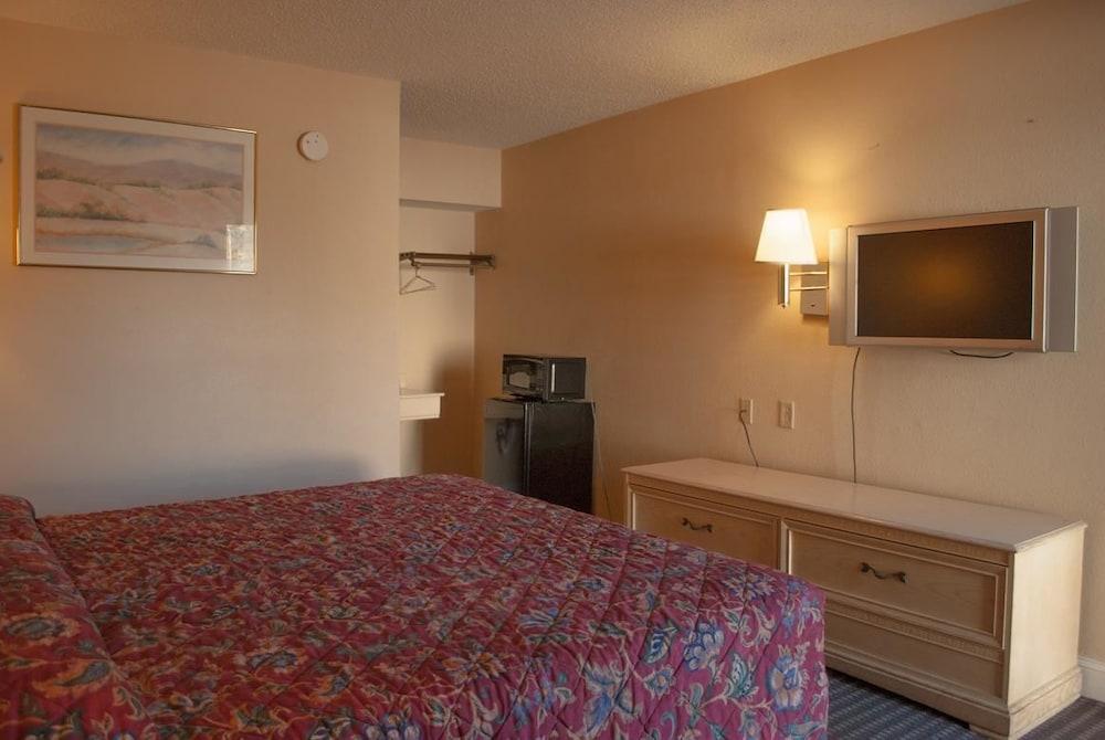 Bama Inn photo 6