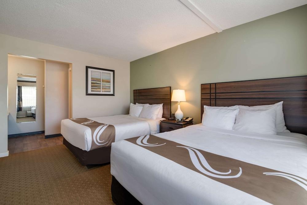 Quality Inn & Suites Auburn I-95 photo 38