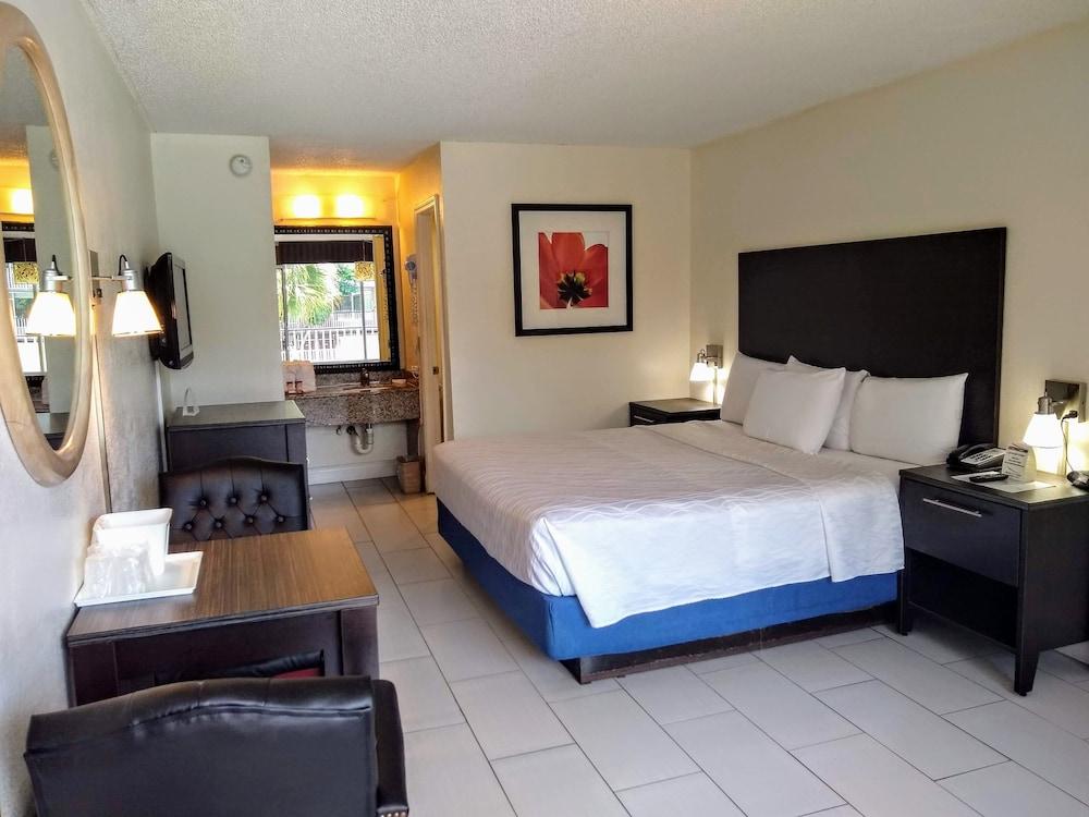 Red Carpet Inn Airport and Cruise Port Hotel Fort Lauderdale photo 18