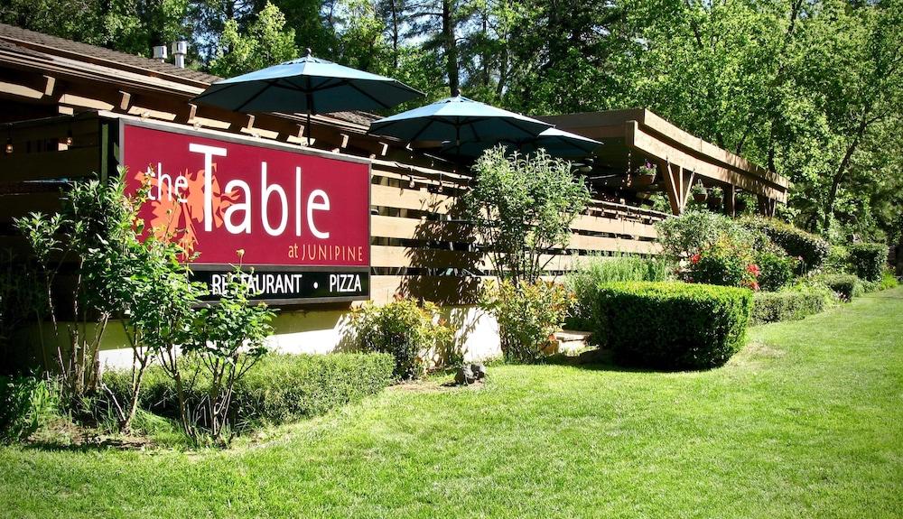 Junipine Resort photo 9