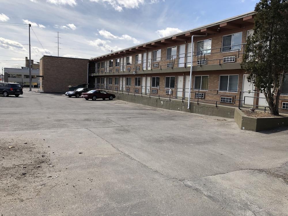 Town Motel photo 9