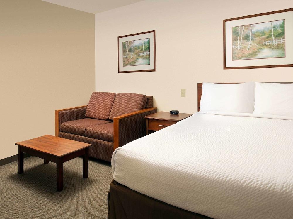 WoodSpring Suites Lebanon photo 5