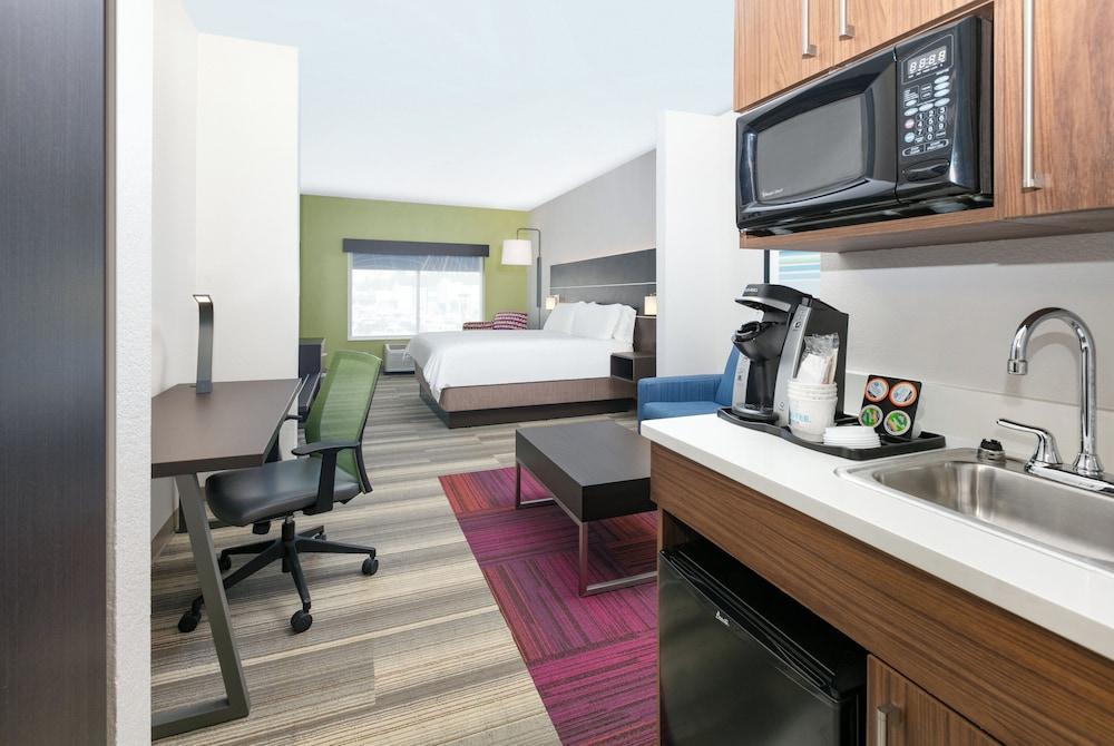 Holiday Inn Express Hotel & Suites Pell City by IHG photo 70