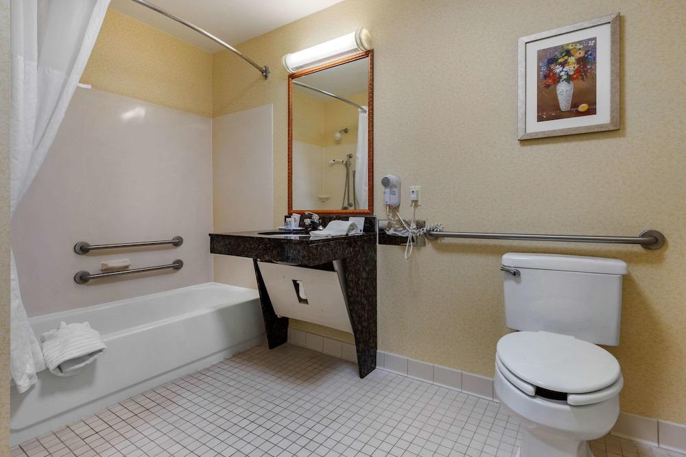 Comfort Inn & Suites Camden photo 24