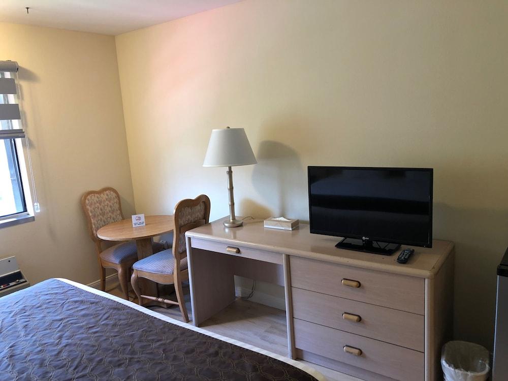 Rotex Western Inn photo 26