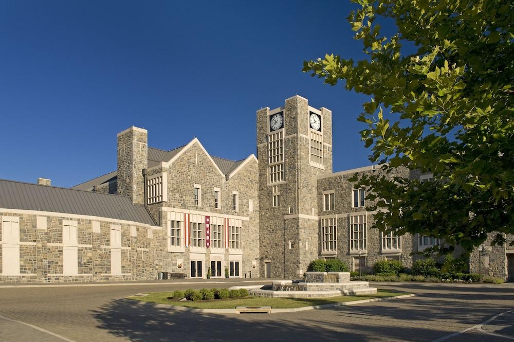 The Inn at Virginia Tech and Skelton Conference Center photo 43