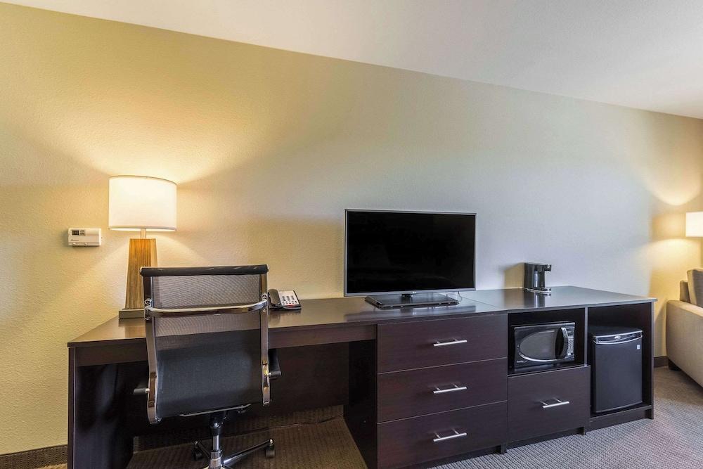 Sleep Inn & Suites Jourdanton - Pleasanton photo 33