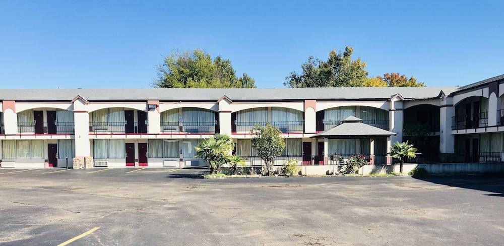 Executive Inn photo 10