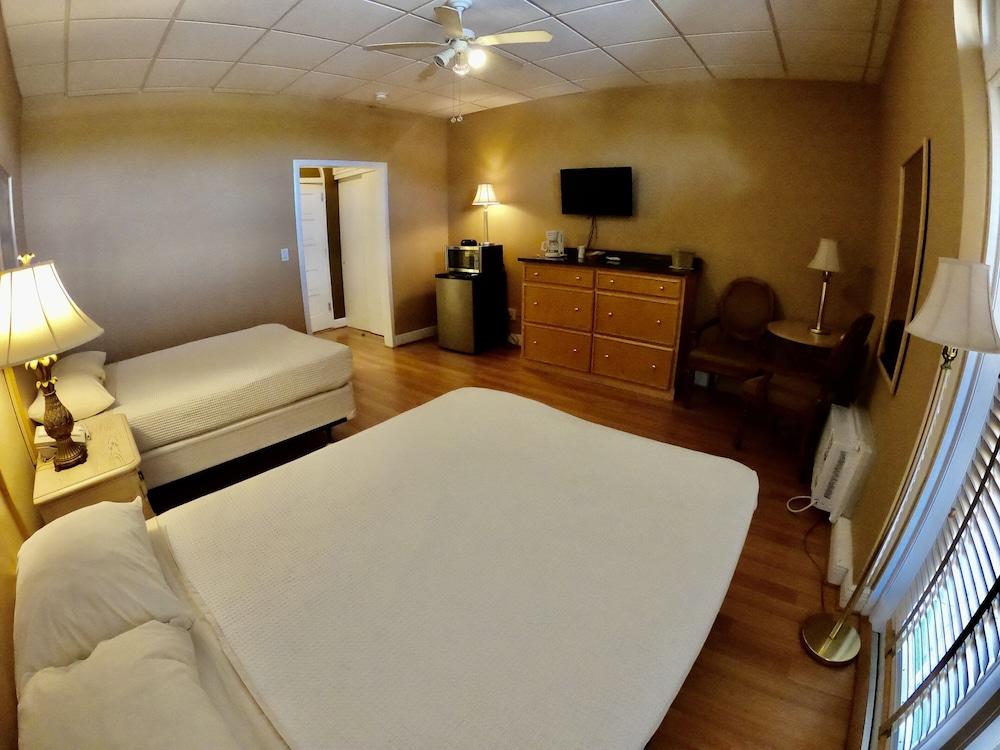 Port of the Islands Everglades Adventure Resort photo 3