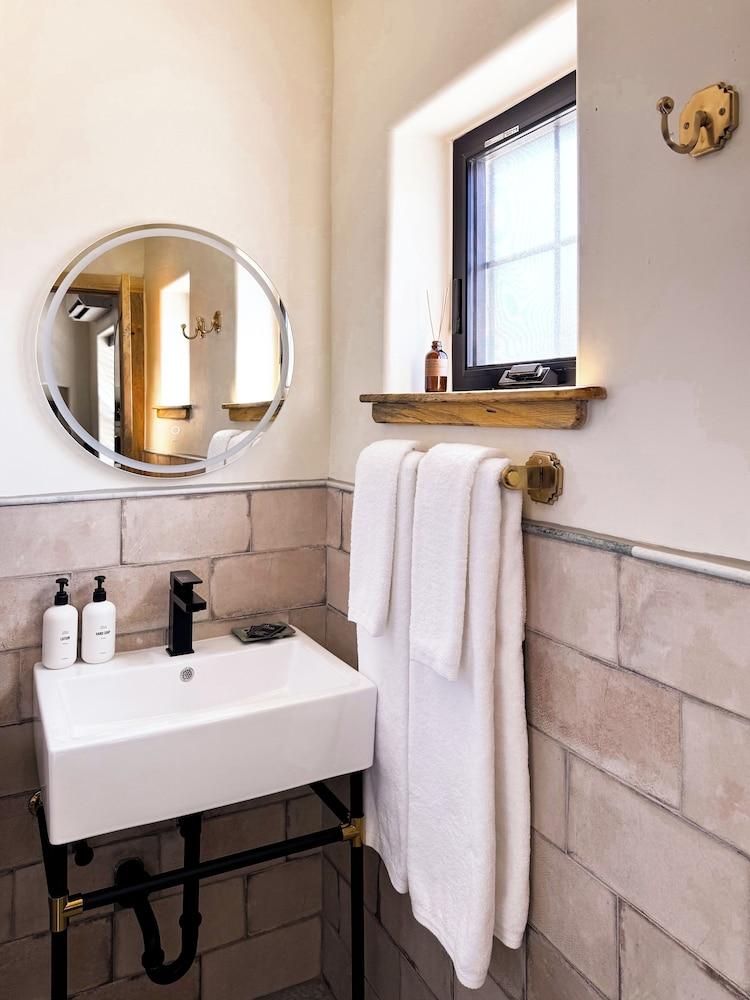 Hoosier Hot Springs & Inn photo 6