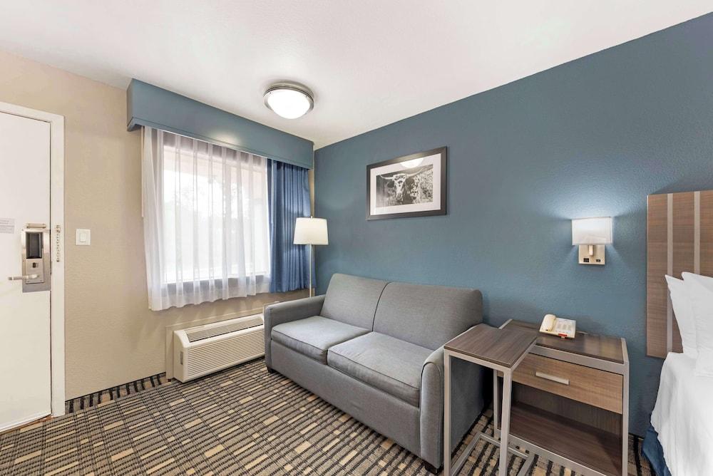 Best Western Post Oak Inn photo 15