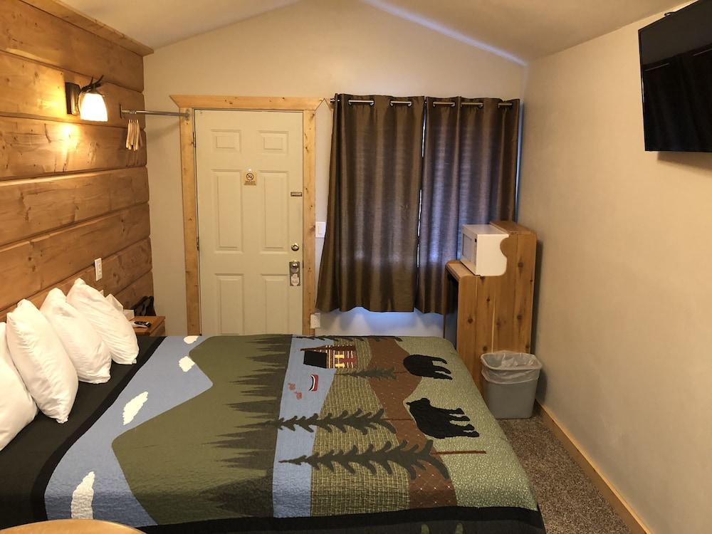 The Historic Madison Hotel Motel photo 61