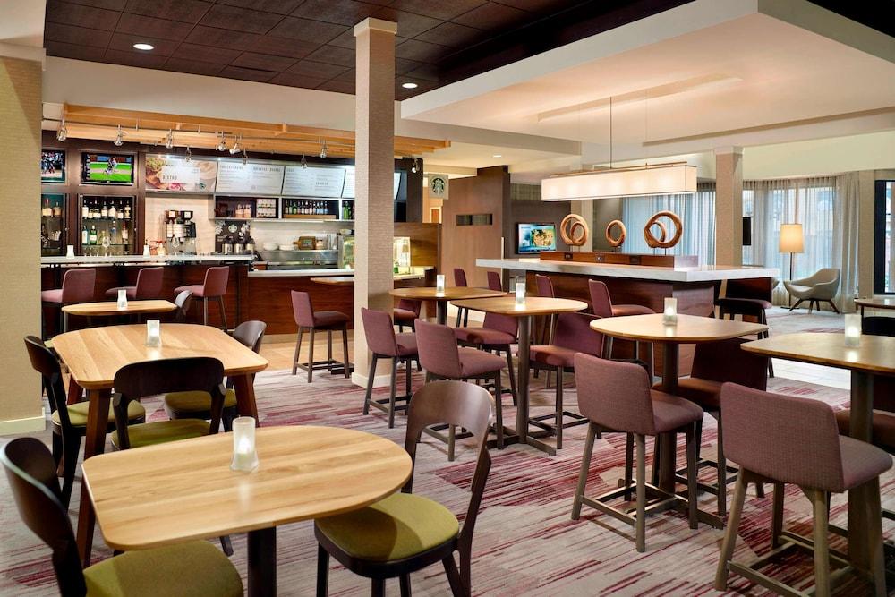 Sonesta Select Atlanta Airport photo 19