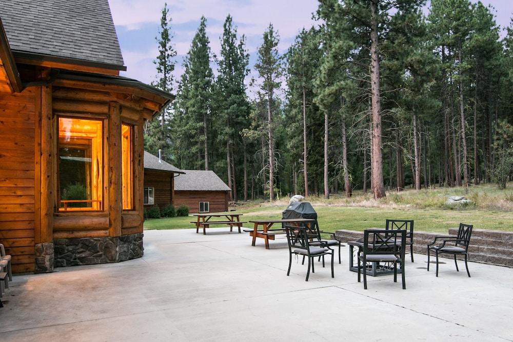 Pineview Lodge photo 26