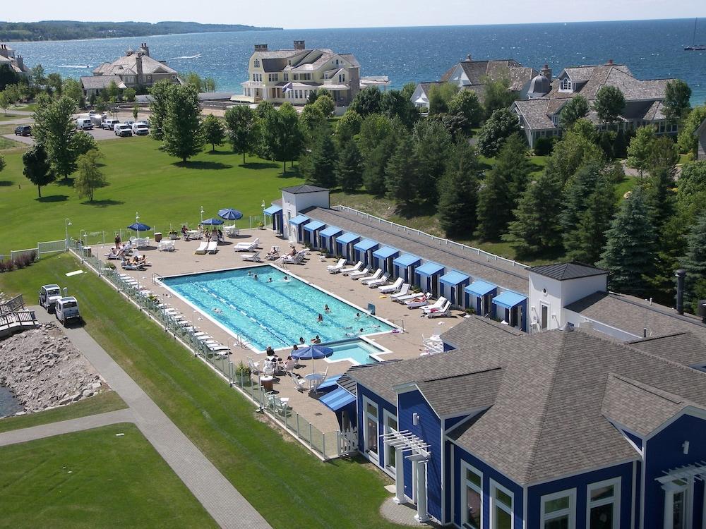 Village Suites Bay Harbor photo 8
