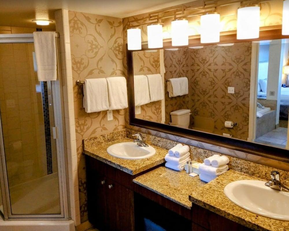 Living Luxe at Las Vegas photo 4