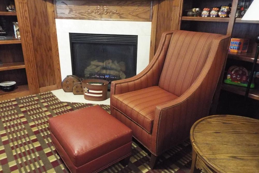 Comfort Inn Warrensburg Station photo 36