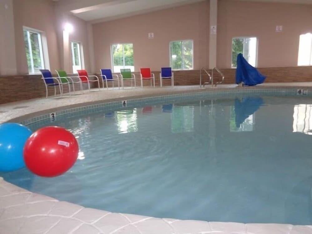 Plymouth Bay Inn and Suites photo 14