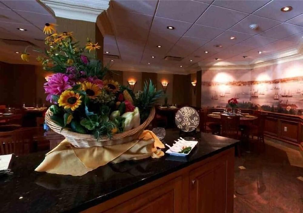 Guesthouse at Norwalk Inn photo 36