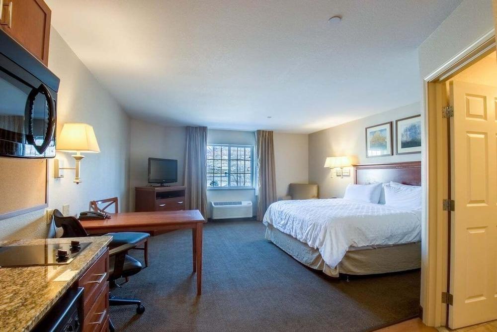 Western Slope suites photo 14