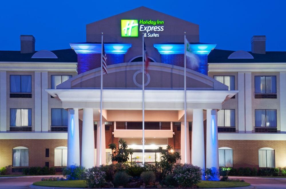 Holiday Inn Express Hotel & Suites Orange by IHG photo 5