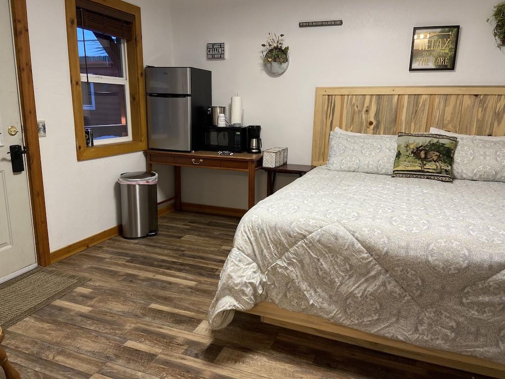 Cascade Lake Inn photo 18