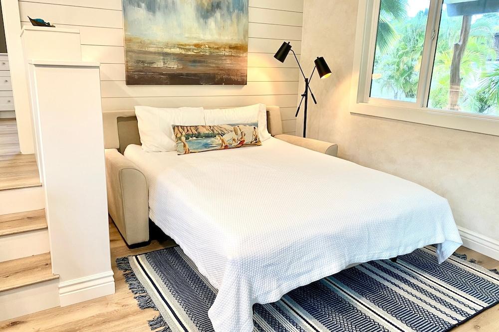 Hale Oahu Cottage by Avantstay Stunning Beachfront Estate! photo 3