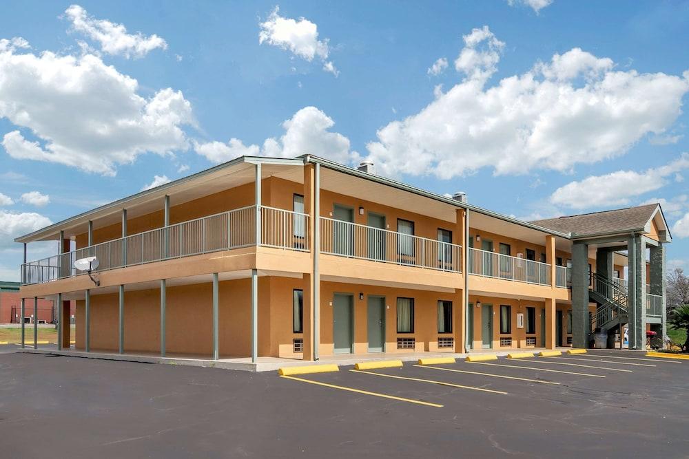 Econo Lodge Cuthbert photo 27