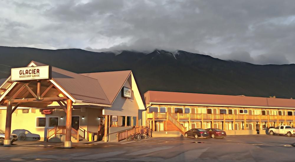 Glacier Basecamp Lodge photo 4