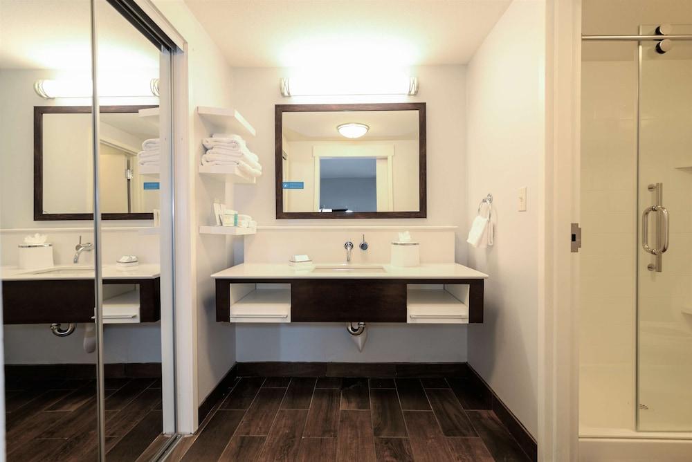 Hampton Inn Brighton photo 51