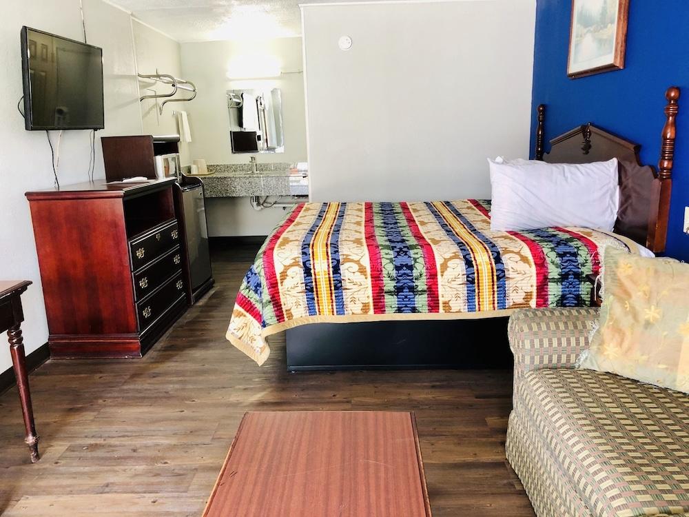 Linwood Motel photo 3