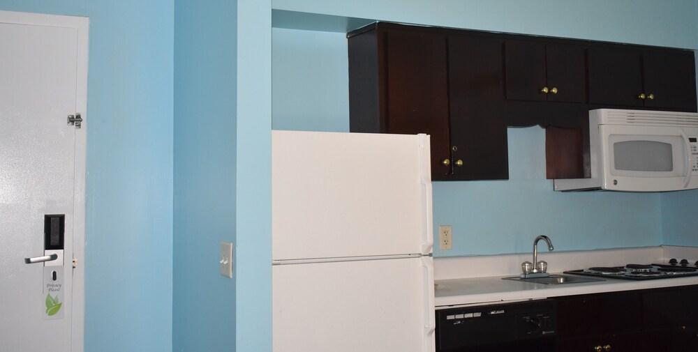 GUEST COTTAGES & SUITES photo 11