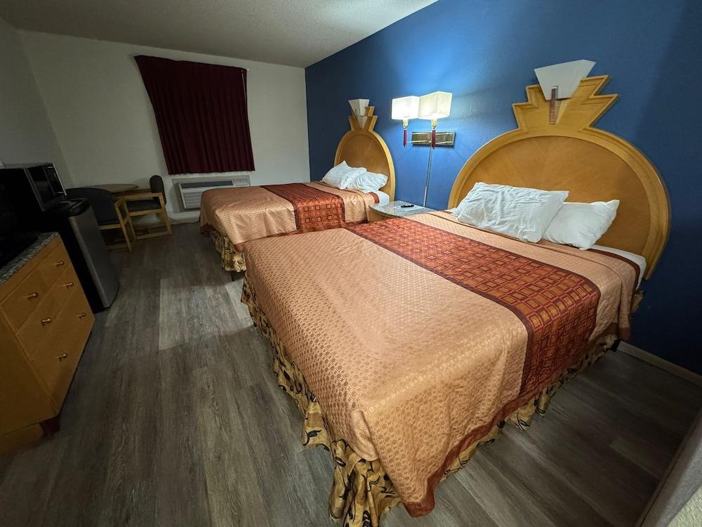 express inn photo 13
