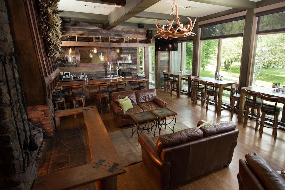 Peaks of Otter Lodge photo 23
