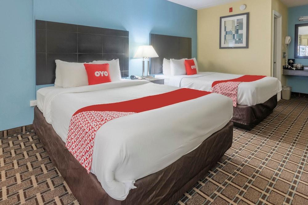 OYO Hotel Knoxville TN Cedar Bluff I-40 photo 23