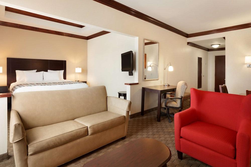 Spark by Hilton Spring Lake Fayetteville photo 5