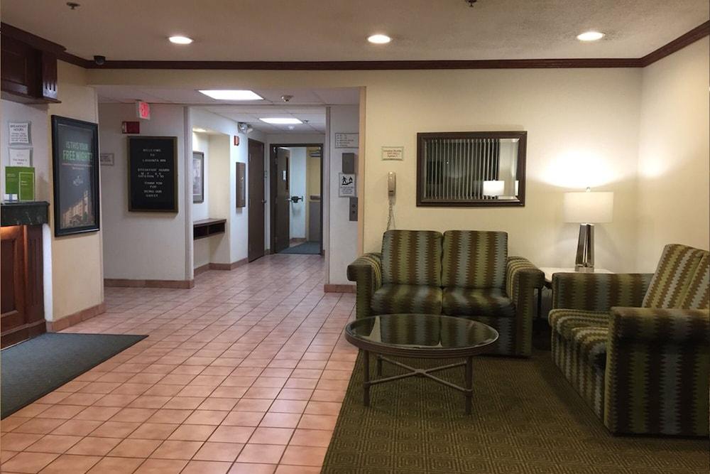 Norwood Inn & Suites by BlissPoint Post Rd Indianapolis photo 2